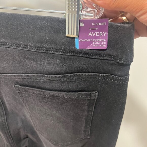 16 Short Slim Jeans - Picture 7 of 7